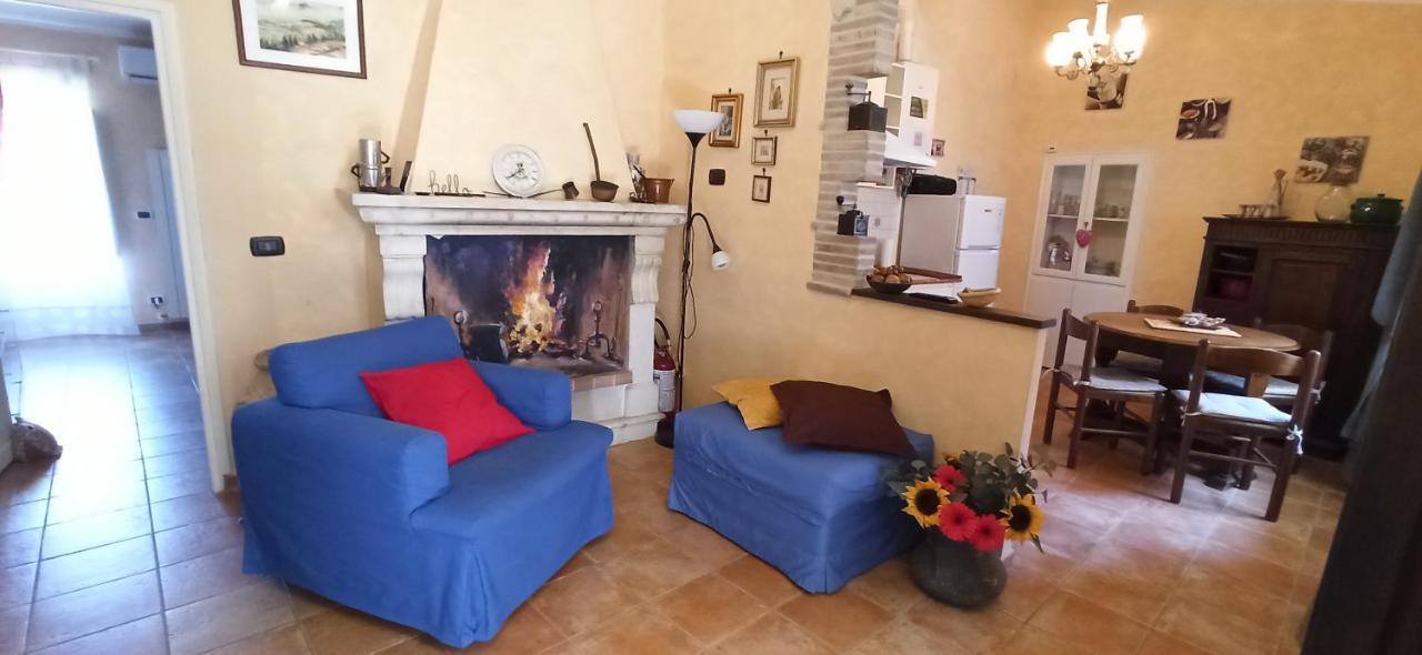 Villa Relax Nell' Antico Borgo Casperia Exterior foto